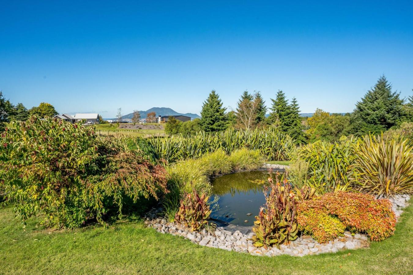 Mountviews Lodge Lago Lago Taupo Esterno foto