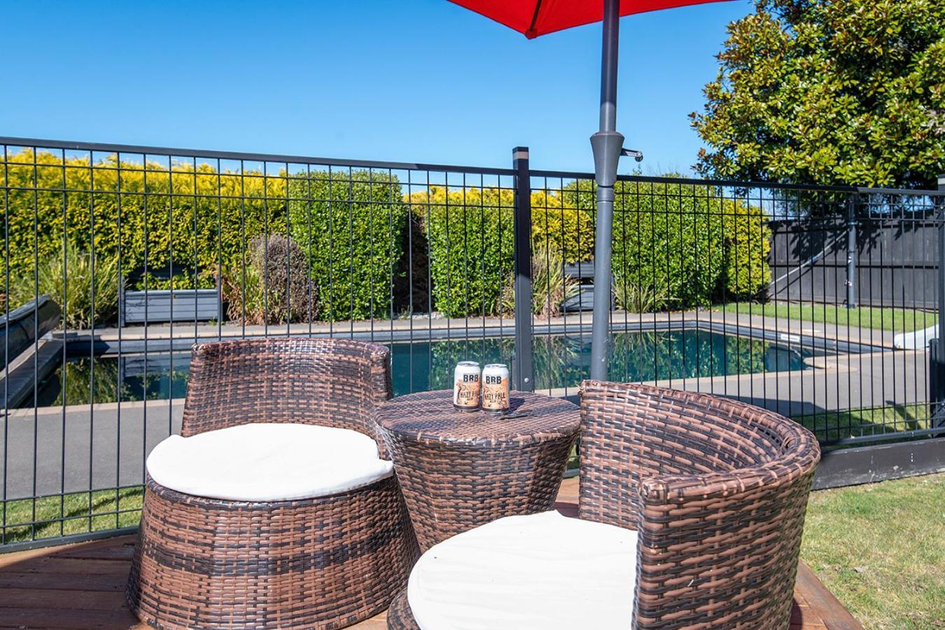 Mountviews Lodge Lago Lago Taupo Esterno foto
