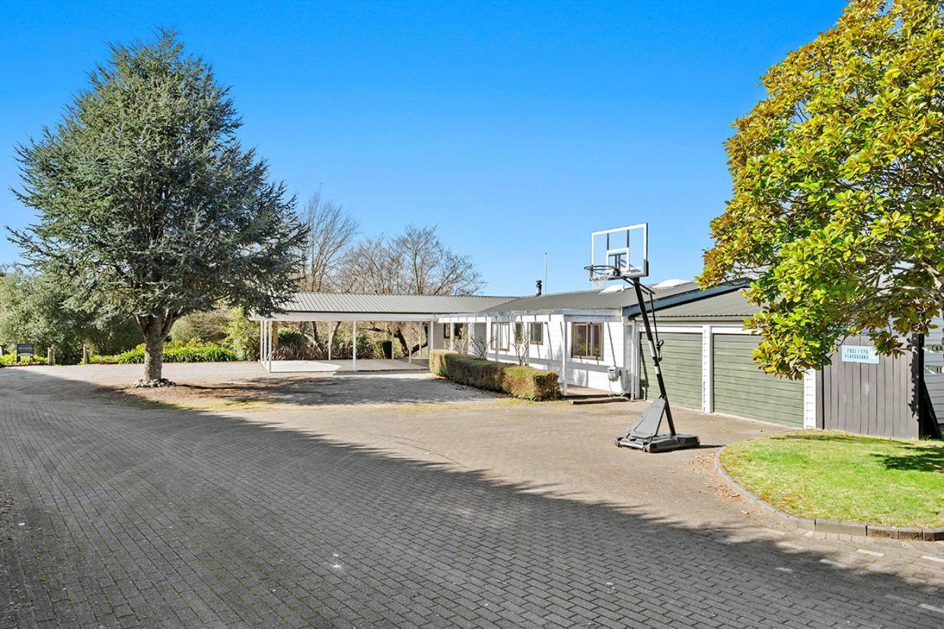 Mountviews Lodge Lago Lago Taupo Esterno foto