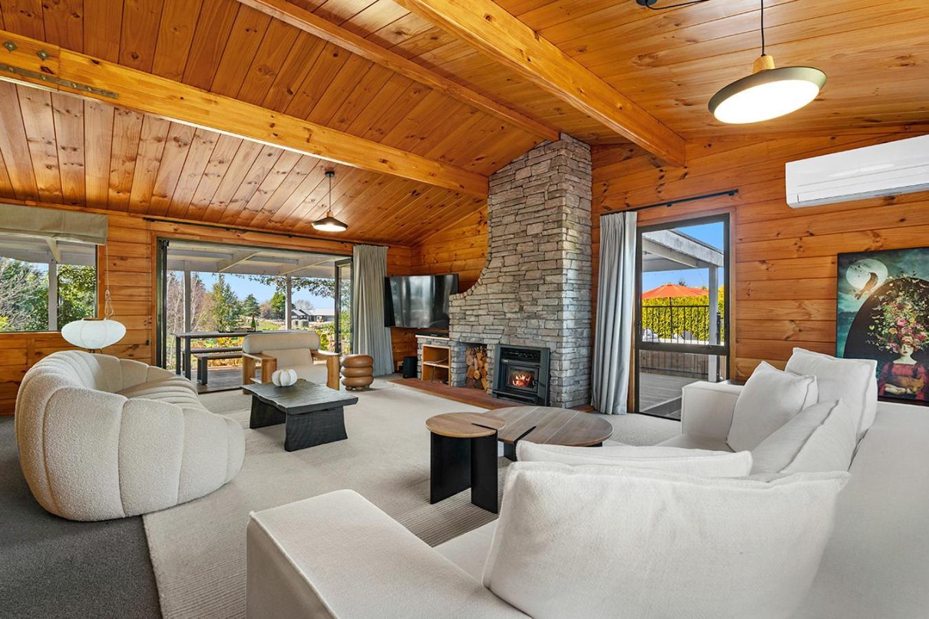 Mountviews Lodge Lago Lago Taupo Esterno foto