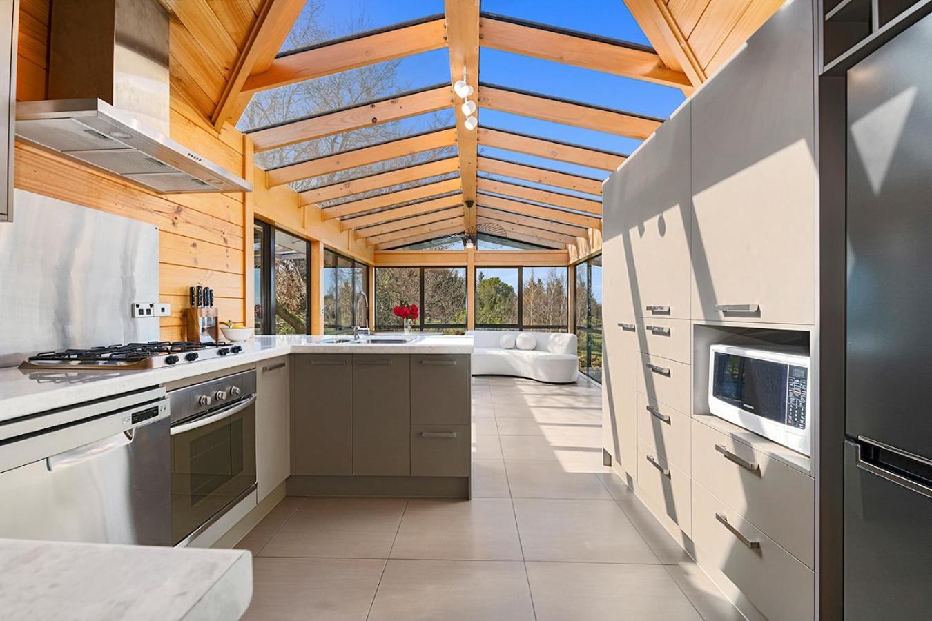 Mountviews Lodge Lago Lago Taupo Esterno foto