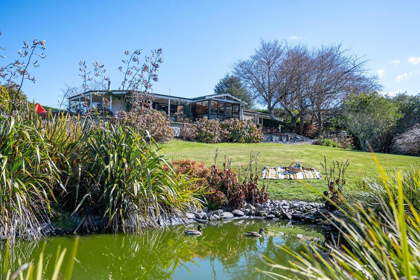 Mountviews Lodge Lago Lago Taupo Esterno foto